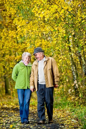 seniors-enjoying-fall