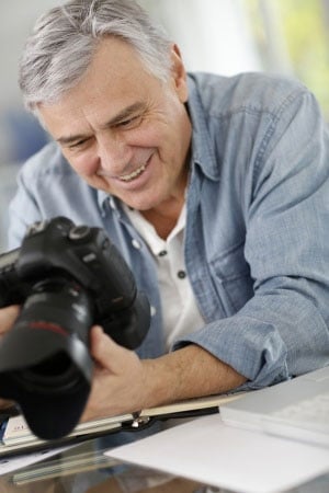 creative-senior-with-camera