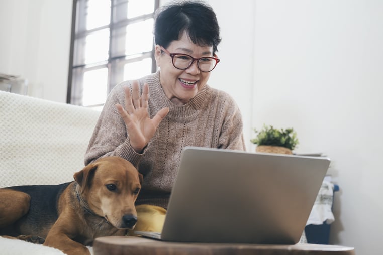 6 Safe & Fun Ways Seniors Can Stay Connected to Loved Ones
